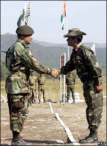 _40992090_afp_kashmir220